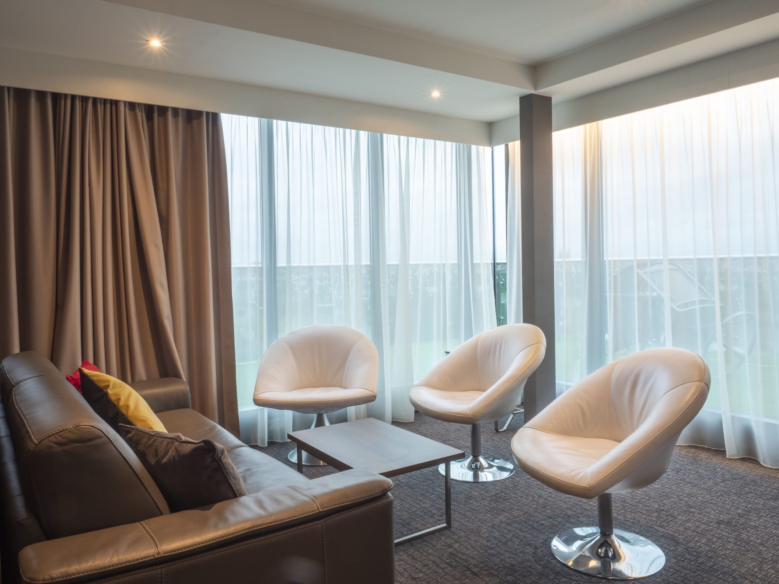 Suite Lounge